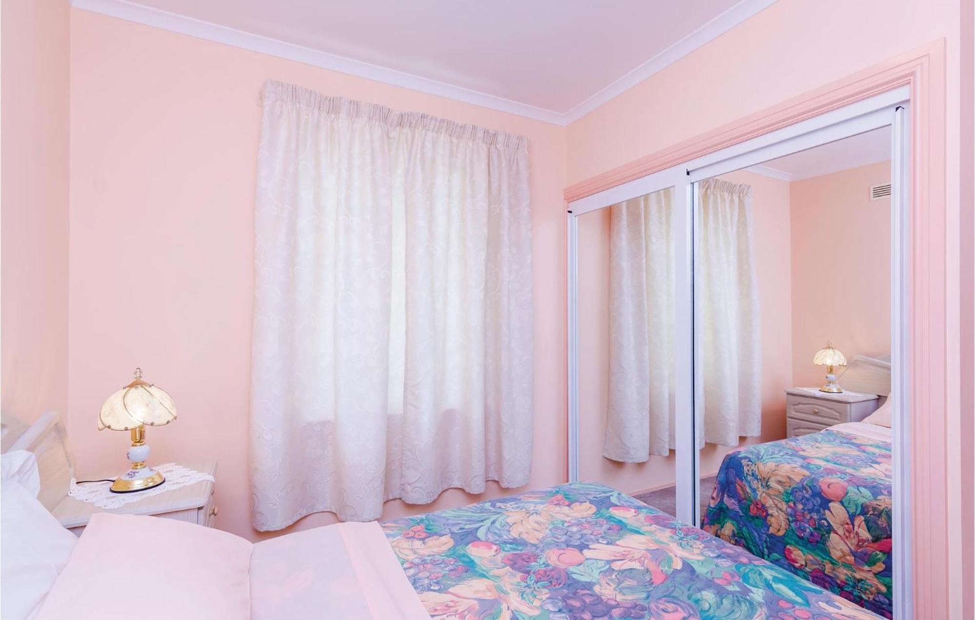 3 Bedroom Beautiful Apartment In 奥拉萨奇 外观 照片